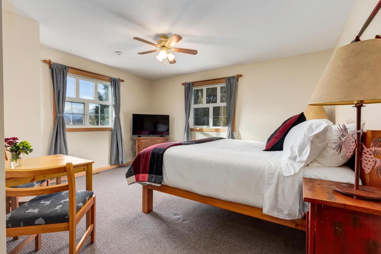 Courthouse Inn Revelstoke Kültér fotó