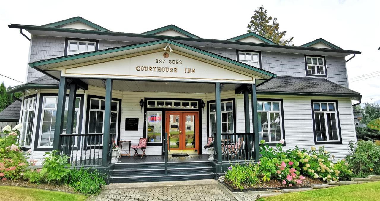 Courthouse Inn Revelstoke Kültér fotó